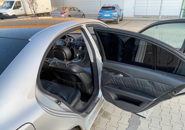 Mercedes-Benz Klasa E cena 33900 przebieg: 437900, rok produkcji 2004 z Lublin małe 352
